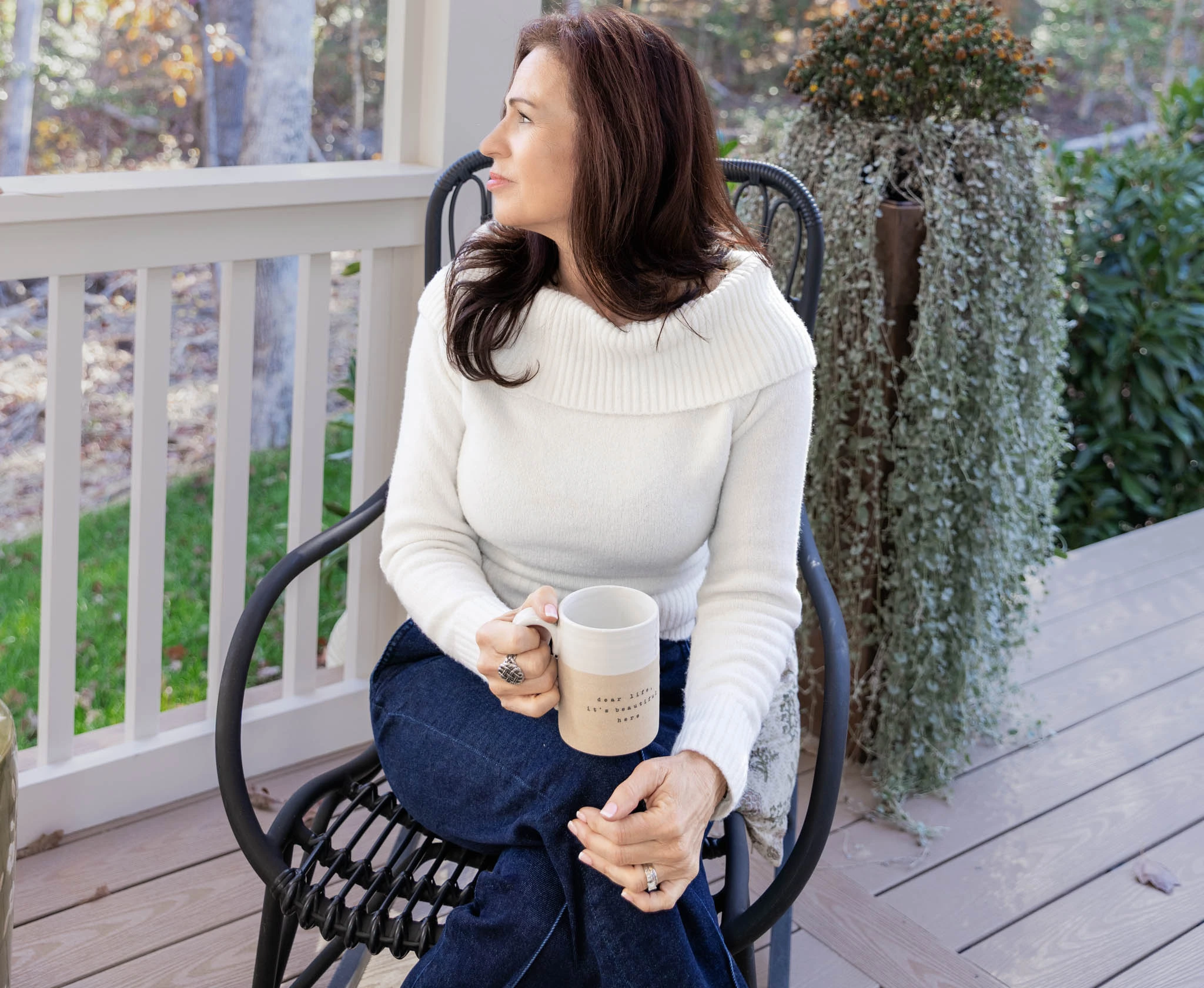 Kari Side Turn Porch Image